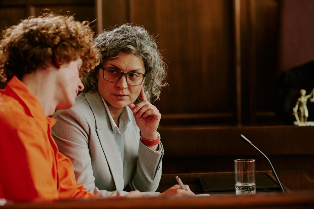 A criminal defense lawyer in Ohio consulting with a client.